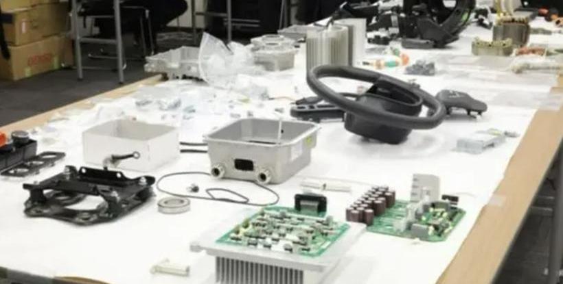 MINI, Hongguang MINIEV, Baojun, Volkswagen, Tesla 