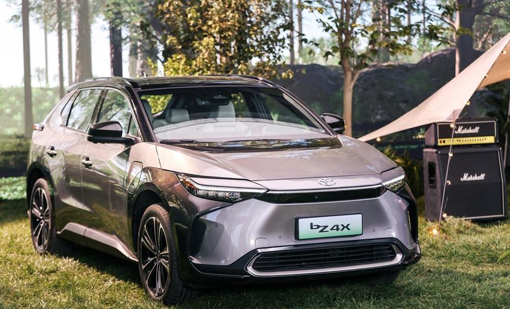 Toyota, BYD, FAW, Tesla, Model 3