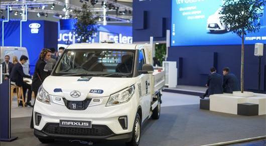 Han, Mercedes, Discovery, Tesla, Hyundai