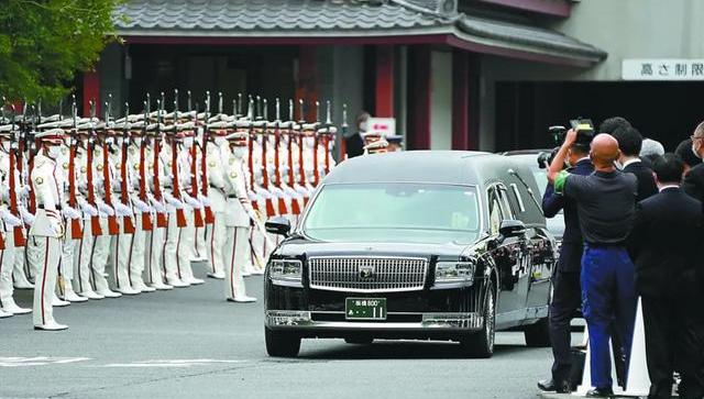 Century, Bentley, Land Rover, BMW, Ford