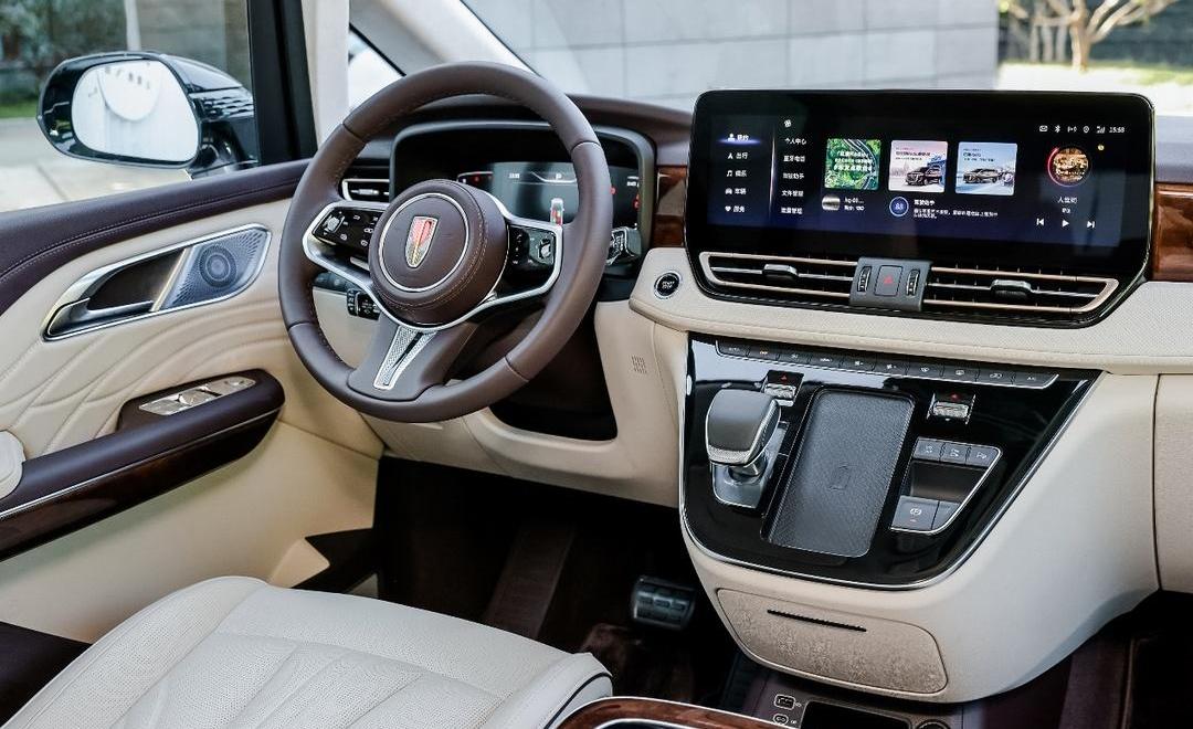 Red Flag, Red Flag HQ9, Buick, Buick GL8, Toyota