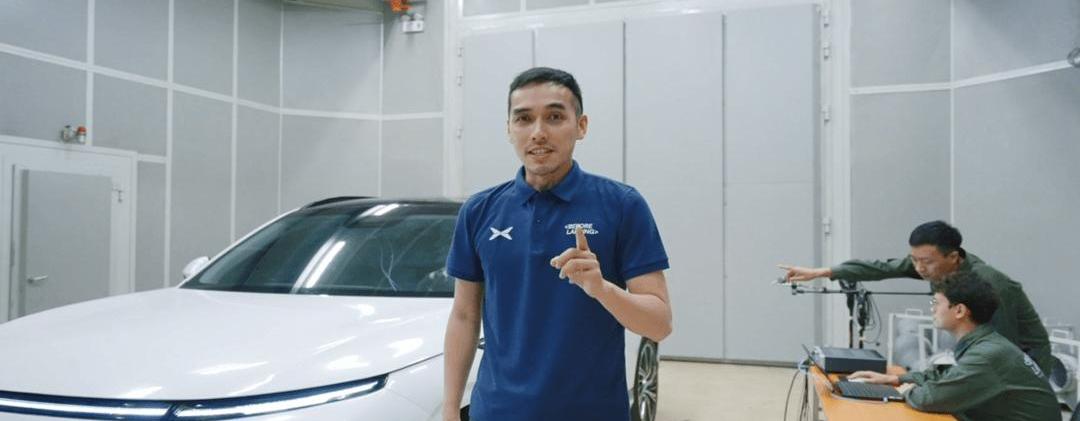 Tesla, Ai 'an, Jeep,ROBO-01, Ji