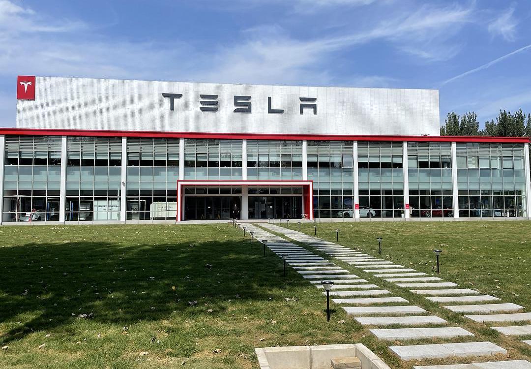 Tesla, Beijing, Remote, Lotus, Model 3