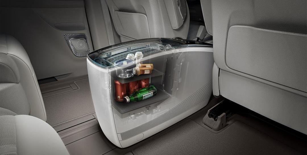 Roewe, Roewe iMAX8, Roewe iMAX8 EV, Rubik's Cube, Red Flag