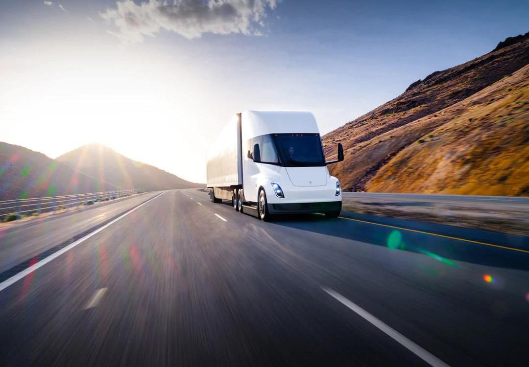 Tanks, Tucki, Haval, Mechelosaurus, Tesla