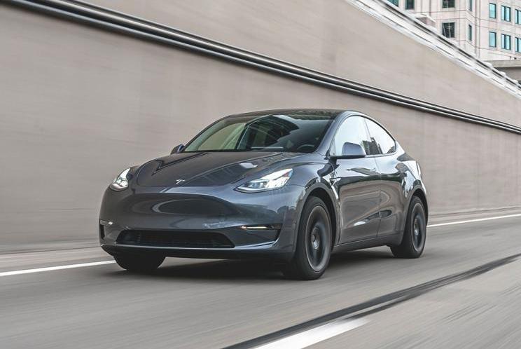 BYD, Tesla, model y