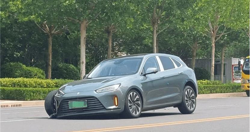 Porsche, Volkswagen, Tesla, Wen Jie M5, Taycan