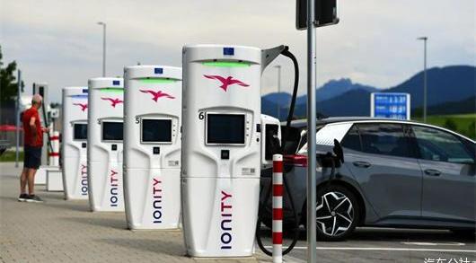 Volkswagen, BMW, Discovery, Skoda