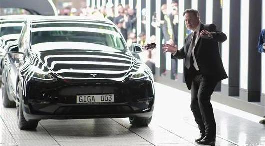 Tesla, Ford, Hechuang, Iron Man, Model 3