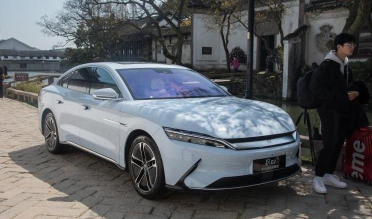 BYD, Toyota, Han, BYD D1, Dolphin