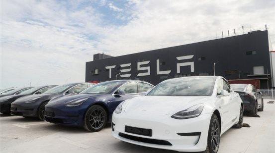 Tesla, Audi, Volkswagen, Lamborghini, Model X