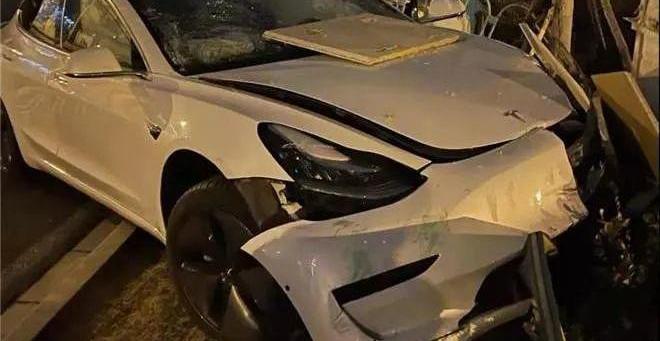 Tesla, Model 3, Discovery, Model S, Tucki