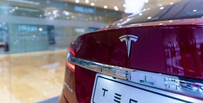 Tesla, Ford, model 3, model y