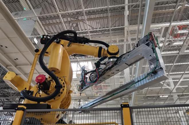 Jinbei, modern and superior, Nissan and Mitsubishi