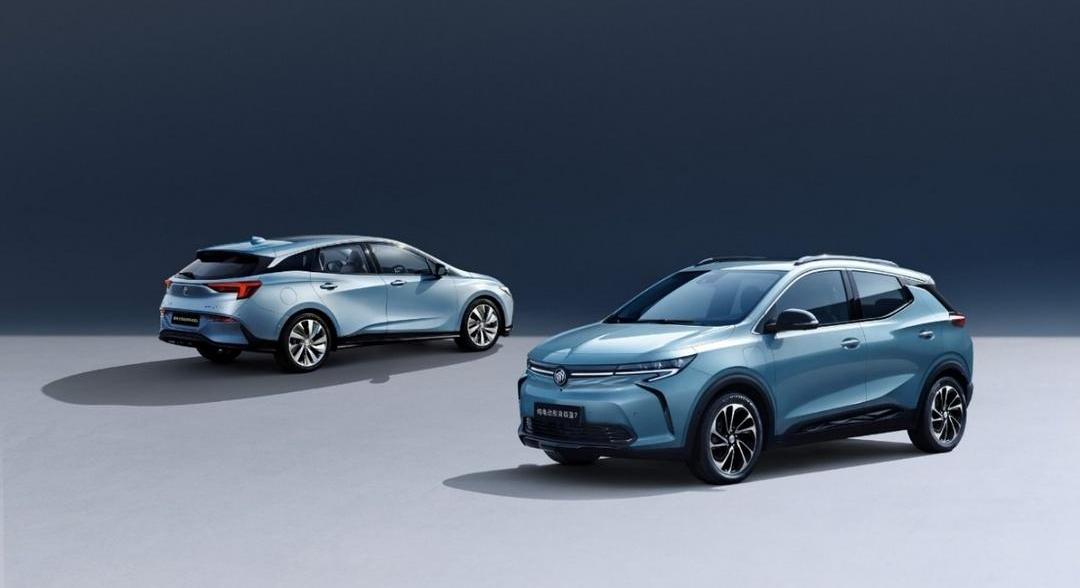 slightly blue 7, Buick, found