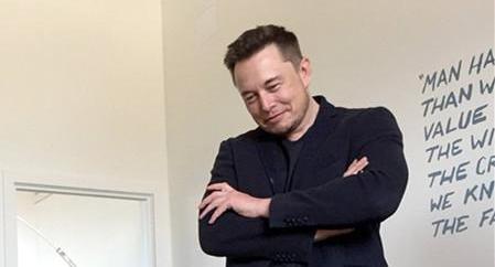 Tesla, BMW