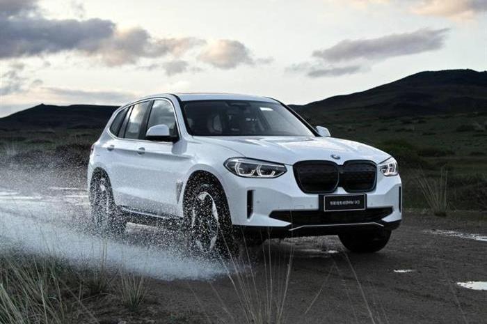 BMW, BMW 5 Series, BMW iX3, Rolls Royce, mini