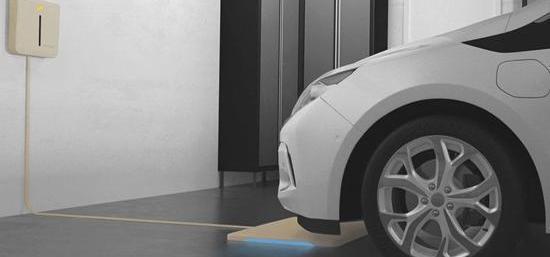 Hongqi, Hongqi E-HS9, BMW, Dongfeng and Nissan