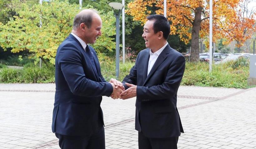 Audi, Mercedes-Benz, Hengchi, BMW, Porsche