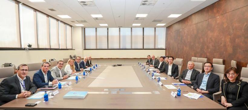 Audi, Mercedes-Benz, Hengchi, BMW, Porsche