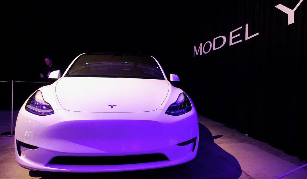 Model Y, Tesla, model 3, model x 