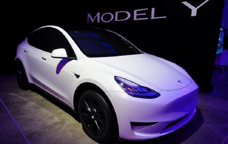 Tesla, Chevrolet, Model 3, BMW, Toyota