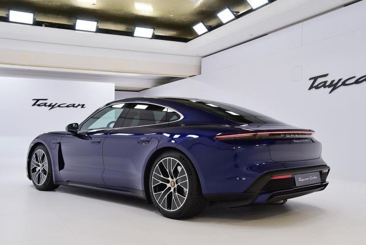 Macan,Taycan, Porsche, Audi, Volkswagen