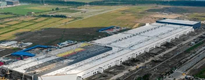 Tesla, Weilai, BMW, Rolls Royce, Volvo