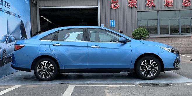 qichen, qichen D60, qichen D60 EV, Dongfeng