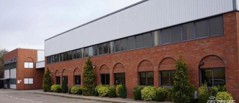 Jaguar, aston martin, V8 Vantage, BMW, Ford