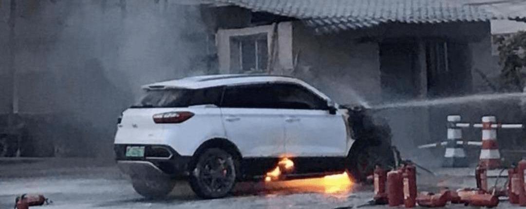 Tesla, BYD, Discovery, Model 3, BYD E2