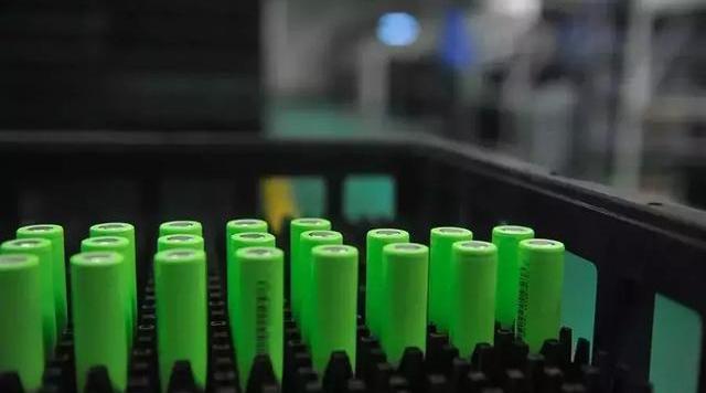 Lingke, Lingke 01, Lingke 01pev, Weilai, Weilai ES8