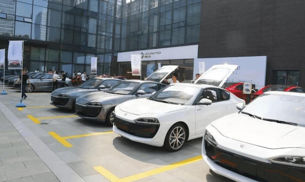 Zero Run S01, Mercedes-Benz, Porsche, Alfa Romeo, Discovery