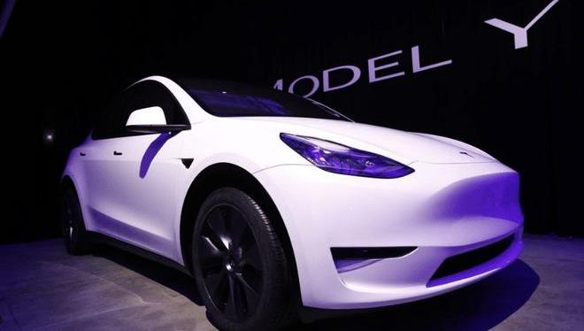 Model Y, Tesla, model 3, model s, model x 