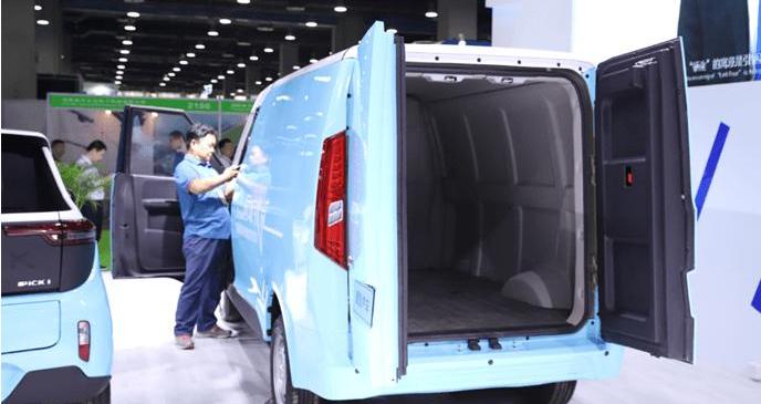 Remote, Great Wall, Idea