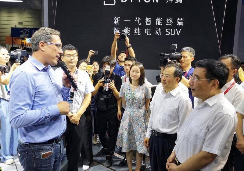 Weilai, Tucki, Century, DS, Hechuang