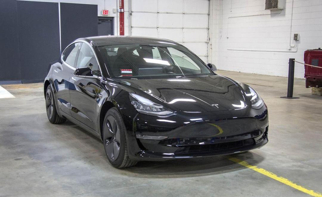 Tesla, model 3