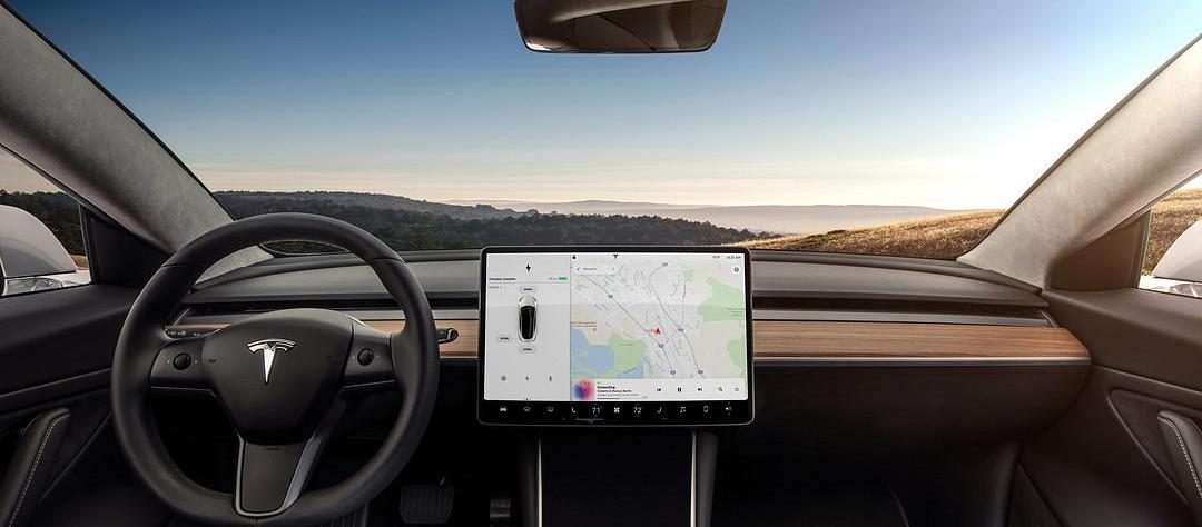 Tesla, Model 3, Weilai, Audi, Mercedes-Benz