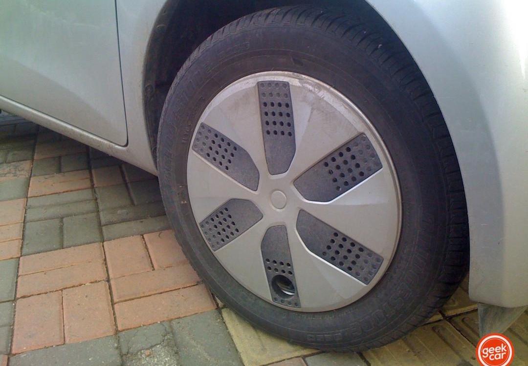 Toyota, Tesla, smart, Mercedes-Benz, Nissan