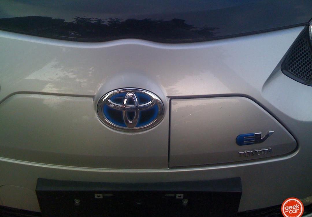 Toyota, Tesla, smart, Mercedes-Benz, Nissan