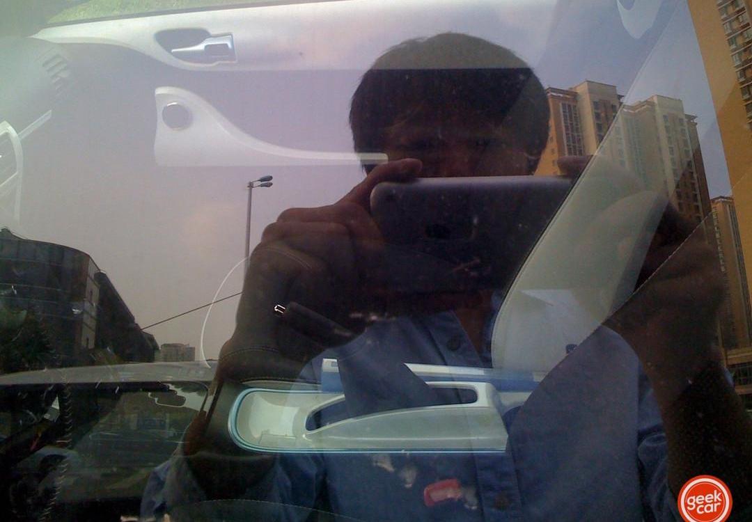 Toyota, Tesla, smart, Mercedes-Benz, Nissan