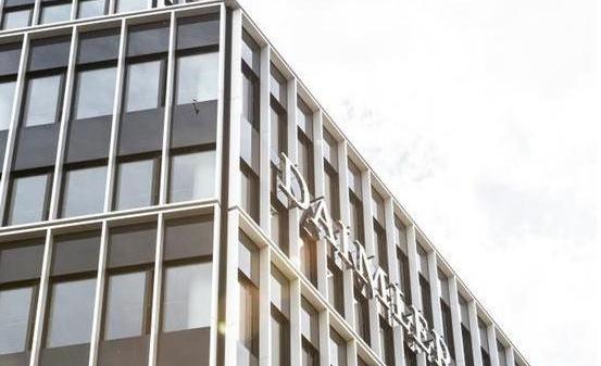 Mercedes-Benz, Volkswagen, Ford