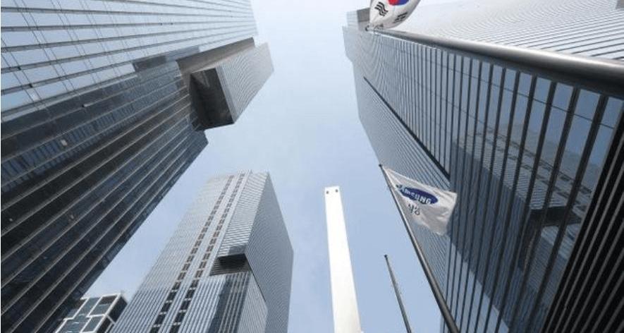 Volkswagen, Nissan, Man, Remote