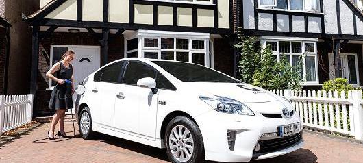 Toyota, Jaguar, Land Rover, Nissan