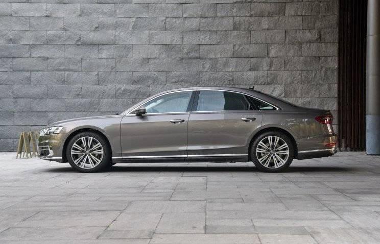 Audi, Audi A8, Mercedes-Benz, Chinese