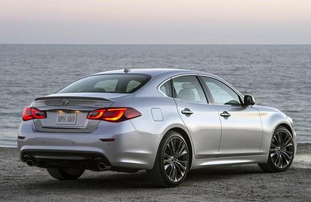 英菲尼迪,奧迪A6L,奧迪,奧迪A6,奔馳