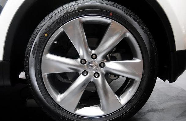 英菲尼迪,世紀,漢