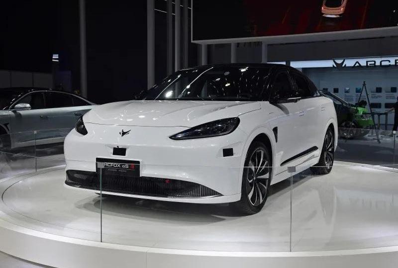 極氪,比亞迪,漢,蔚來,智己L7