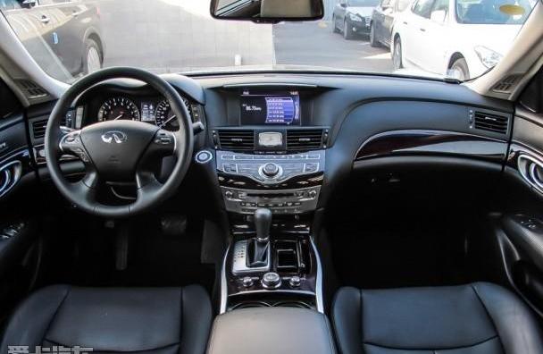 英菲尼迪,奧迪A6L,奧迪,奧迪A6,奔馳