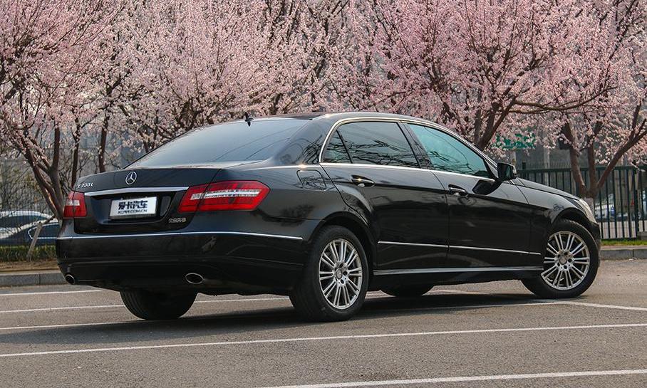 奔馳,奔馳E級,奧迪A6L,奧迪,奧迪A6